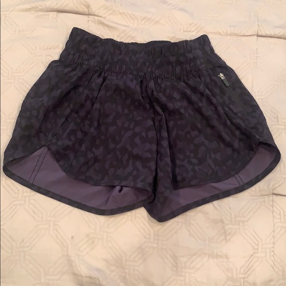 Lululemon Black Camo Tracker Shorts 